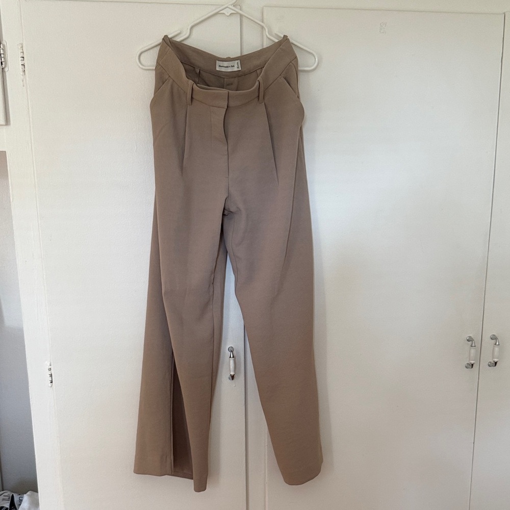 Abercrombie women’s trouser